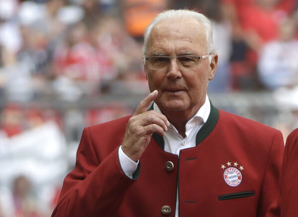Bayern Munich mourning death of much-loved club icon Franz Bayern Munich mourning death of much-loved club icon Franz